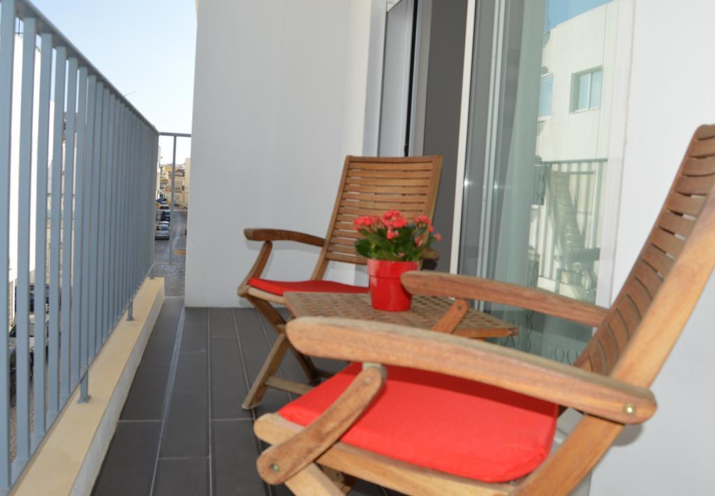 Entrecubos Guesthouse Olhao Ruang foto